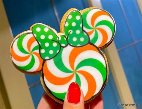 10 Disney Cookie Recipes to Create at Home This Holiday …
