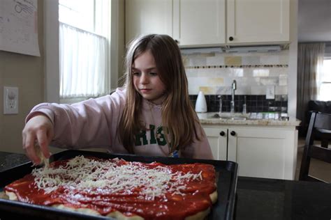 A Guide to Making Pizza with Kids | Taste of Home