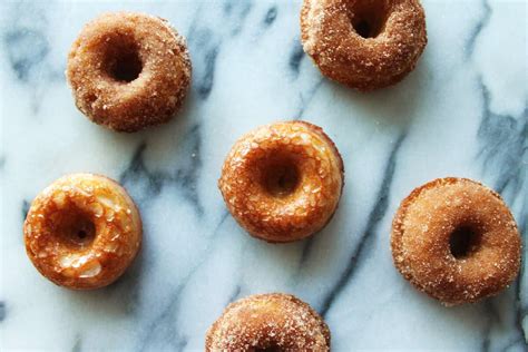 Cinnamon Baked Doughnuts - Mon Petit Four®