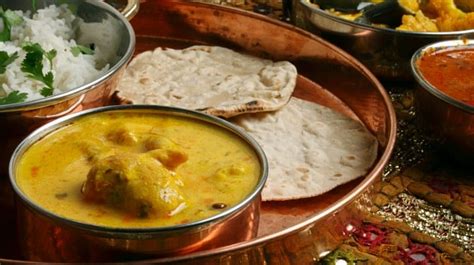 15 Best Gujarati Recipes | Popular Gujarati Recipes