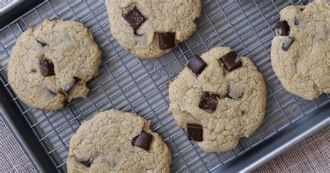 Chocolate Chip Protein Cookies - Kinda Healthy Recipes