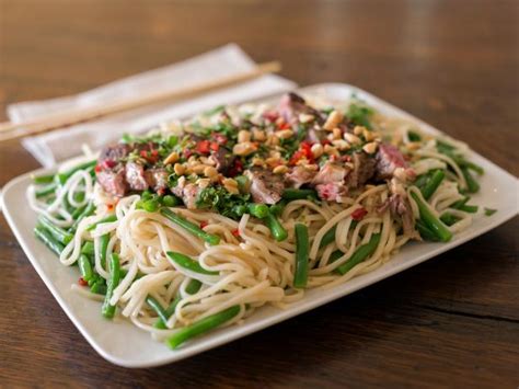 Asian Steak and Noodle Salad Recipe - Cooking Channel