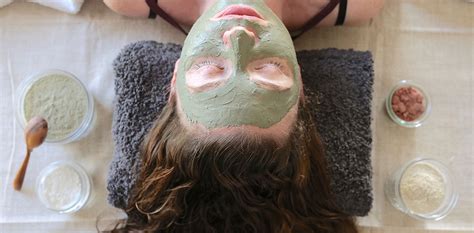 8 DIY Herbal Face Mask Recipes for Holiday Gift Giving
