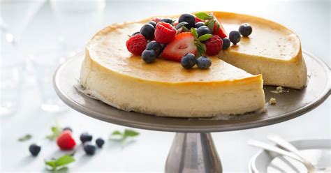 5-Ingredient Crustless Cheesecake Recipe | Yummly