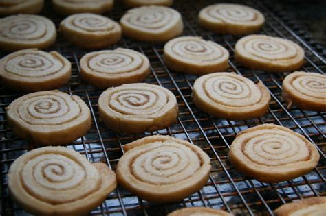 cinnamon pinwheel cookies - butter loves company