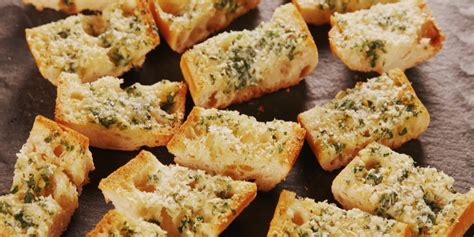 Best Garlic Bread Recipe - How To Make Garlic Bread