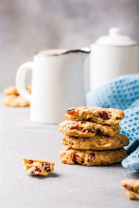 Healthy Cranberry Oatmeal Cookies Recipe {LOW CALORIE}