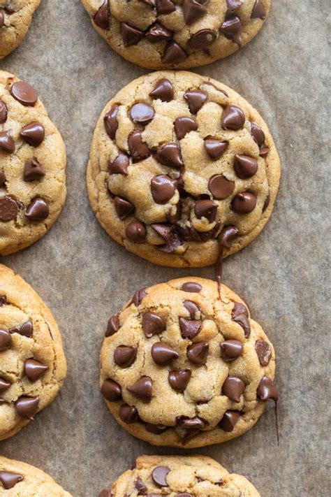 Eggless Chocolate Chip Cookies | Bakes In Just 10 Minutes