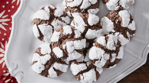 Chocolate Mint Crinkle Cookies from Reynolds® …