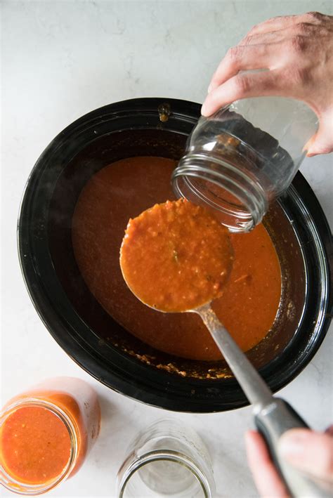 Slow Cooker Fresh Tomato Sauce - Mountain Mama Cooks