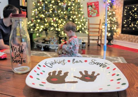 Cookies and Milk for Santa: DIY Plate & Bottle