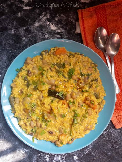 Millet khichdi - Everyday Nourishing Foods