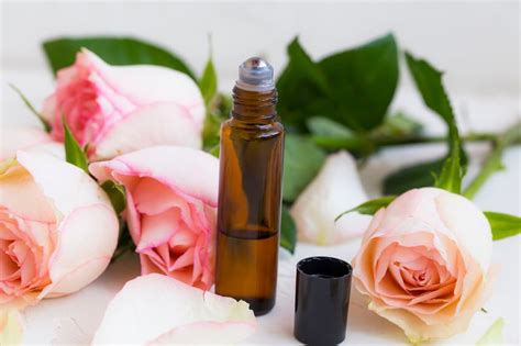 Make Your Own DIY Essential Oil Perfume Roll On Bottle