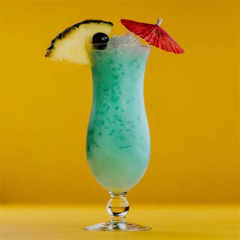Blue Hawaiian Cocktail Recipe - Liquor.com