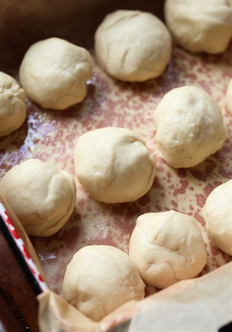 Sweet Dinner Rolls Recipe | How to Make Yeasted Dinner …