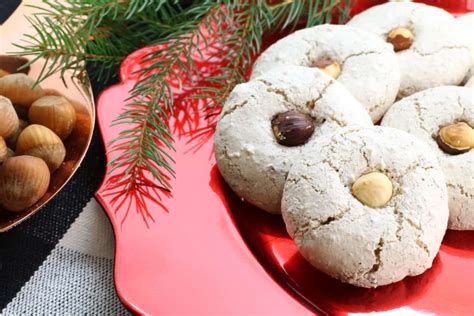 Toasted Hazelnut Meringue Cookies - Earth, Food, and Fire