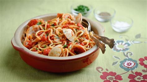 Spaghetti vongole recipe - BBC Food