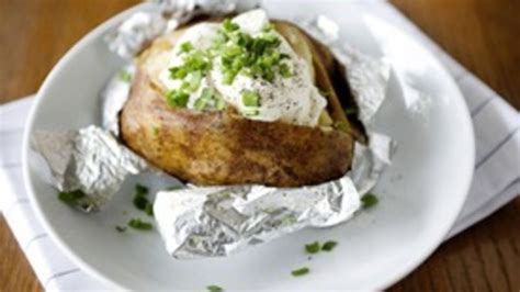 Slow-Cooker Baked Potatoes Recipe - Tablespoon.com
