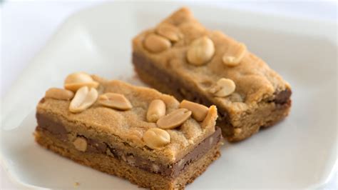 Peanut Butter Cookie and Chocolate Sandwich Bars …