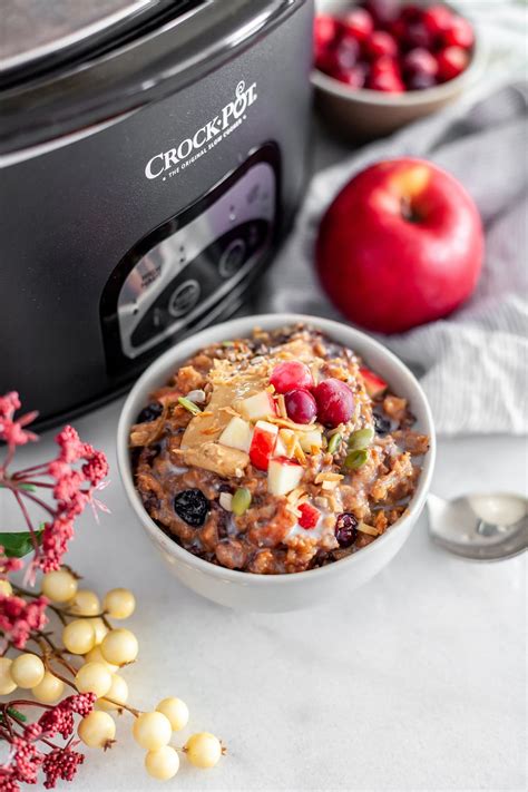 Easy Overnight Crockpot Oatmeal with Apples & Cranberry