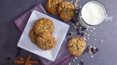 Gluten-Free Oatmeal Raisin Granola Cookies – Erin Baker's®