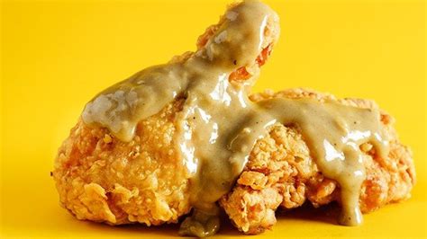 Golden Fried Chicken Recipe | Yummy.ph