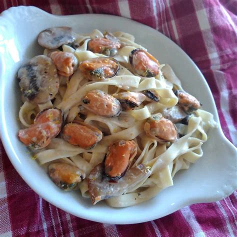 Mussels and Pasta with Creamy Wine Sauce - Allrecipes
