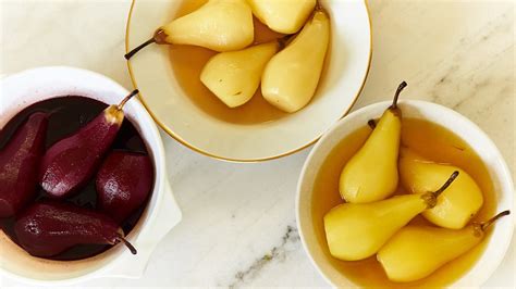 How to poach pears - BBC Food