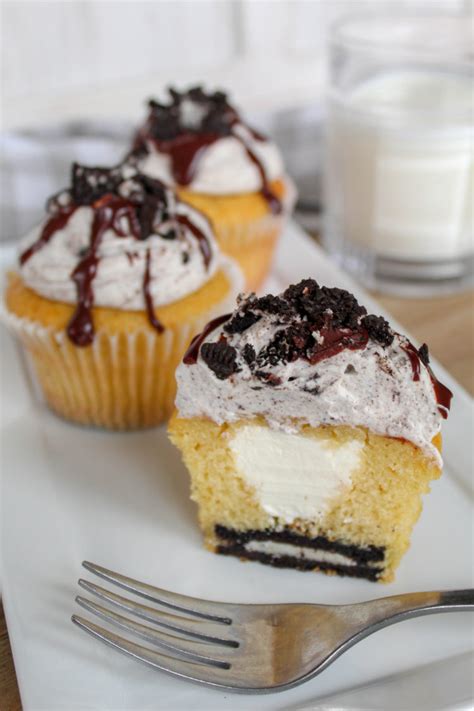 Oreo Cookies and Cream Cupcakes - Recipes Inspired …