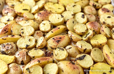 Lemon Garlic Parsley Roasted Potatoes Recipe - She …