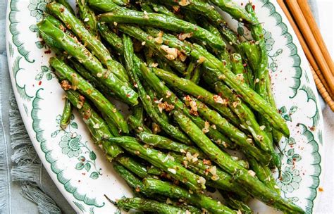 Chinese Garlic Green Beans - Healthy Nibbles by Lisa Lin