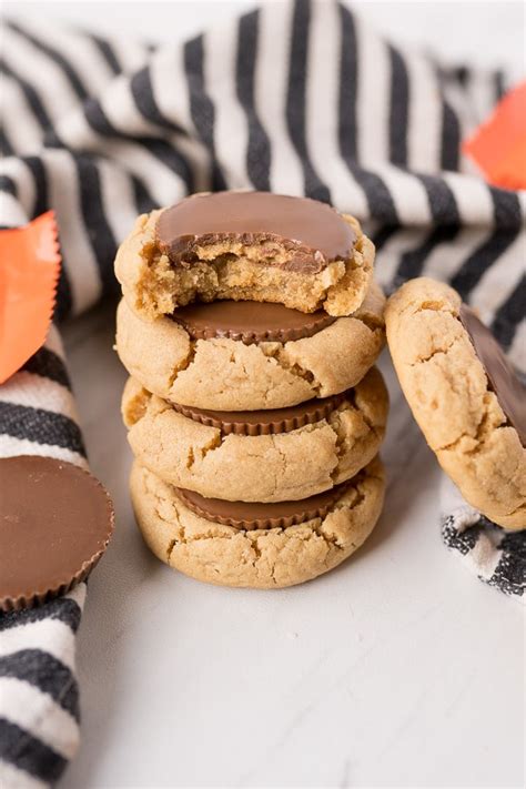 The BEST Peanut Butter Cup Cookie Recipe - Cooking …