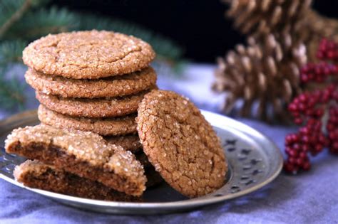 Chewy Molasses Crinkle Cookies - Crosby's Molasses