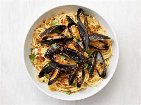 Spaghetti with Mussels and Calabrian Chiles - Food …
