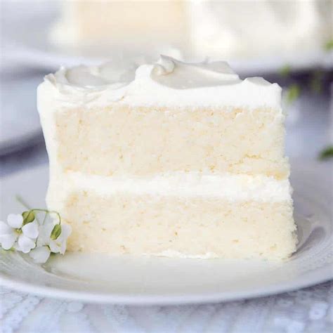 White Cake Recipe From Scratch (Soft and Fluffy) | Sugar …