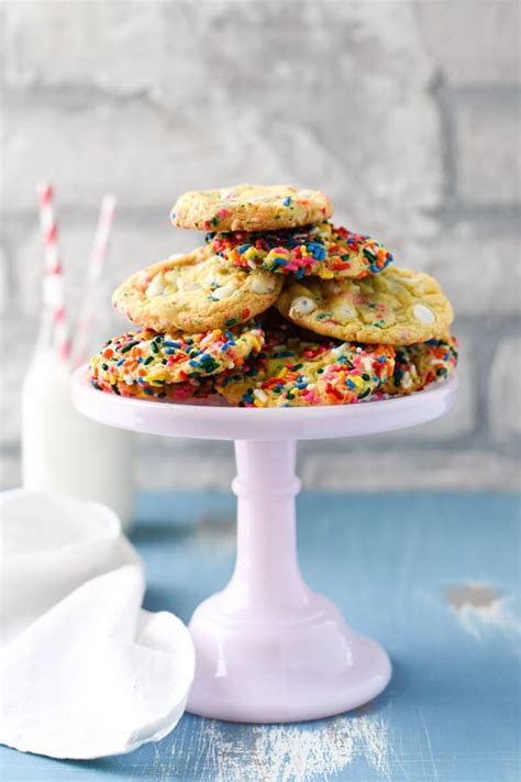 Funfetti Cookies {Easy Cake Mix Cookies} - The Seasoned …