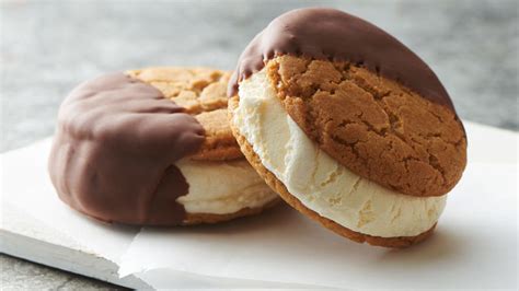 Chocolate-Dipped Peanut Butter Ice Cream Cookie …