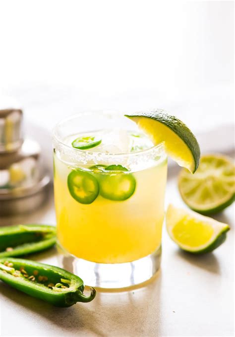 Spicy Margarita {Easy and Refreshing!} – WellPlated.com