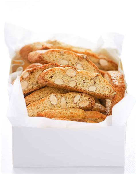 ALMOND BISCOTTI (Italian Cantucci) - The clever meal