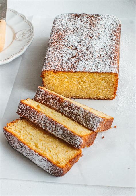 Amazing Easy Orange Cake - Pretty. Simple. Sweet.