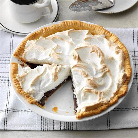 45 Old-Fashioned Pie Recipes We Still Make Today