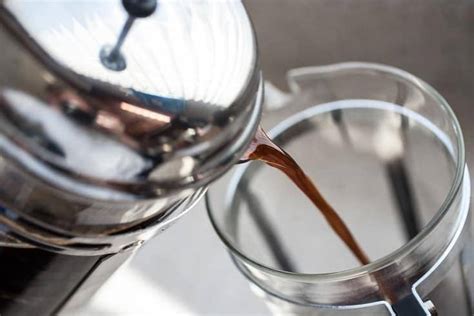 How to Make Hazelnut Coffee (4 Easy Recipes)