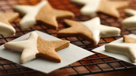 Gingerbread Stars Recipe - Pillsbury.com