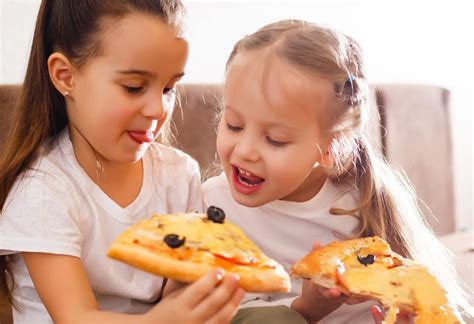 10 Tasty and Healthy Pizza Recipes for Kids - FirstCry …