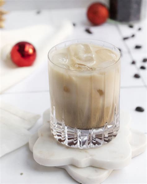 Baileys White Russian Cocktail - Recipes From A Pantry