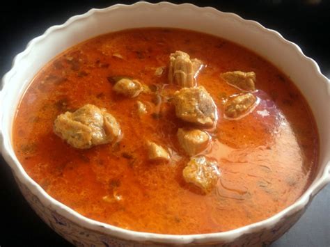 Hyderabadi Chicken Korma - Yummy Indian Kitchen