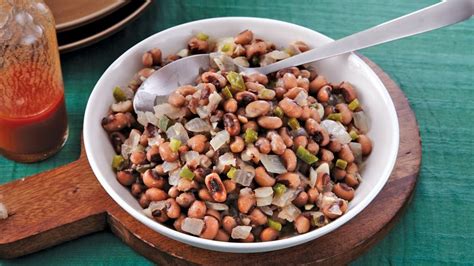 Slow-Cooker Spicy Black-Eyed Peas Recipe - Pillsbury.com