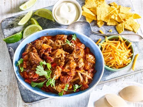 7 Chili Recipes to Warm You Up This Fall | Giant Food