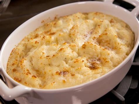 Best Creamy Mashed Potatoes Recipe | Ree …