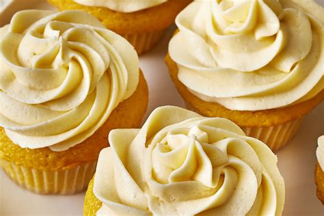 Quick and Almost-Professional Buttercream Icing Recipe